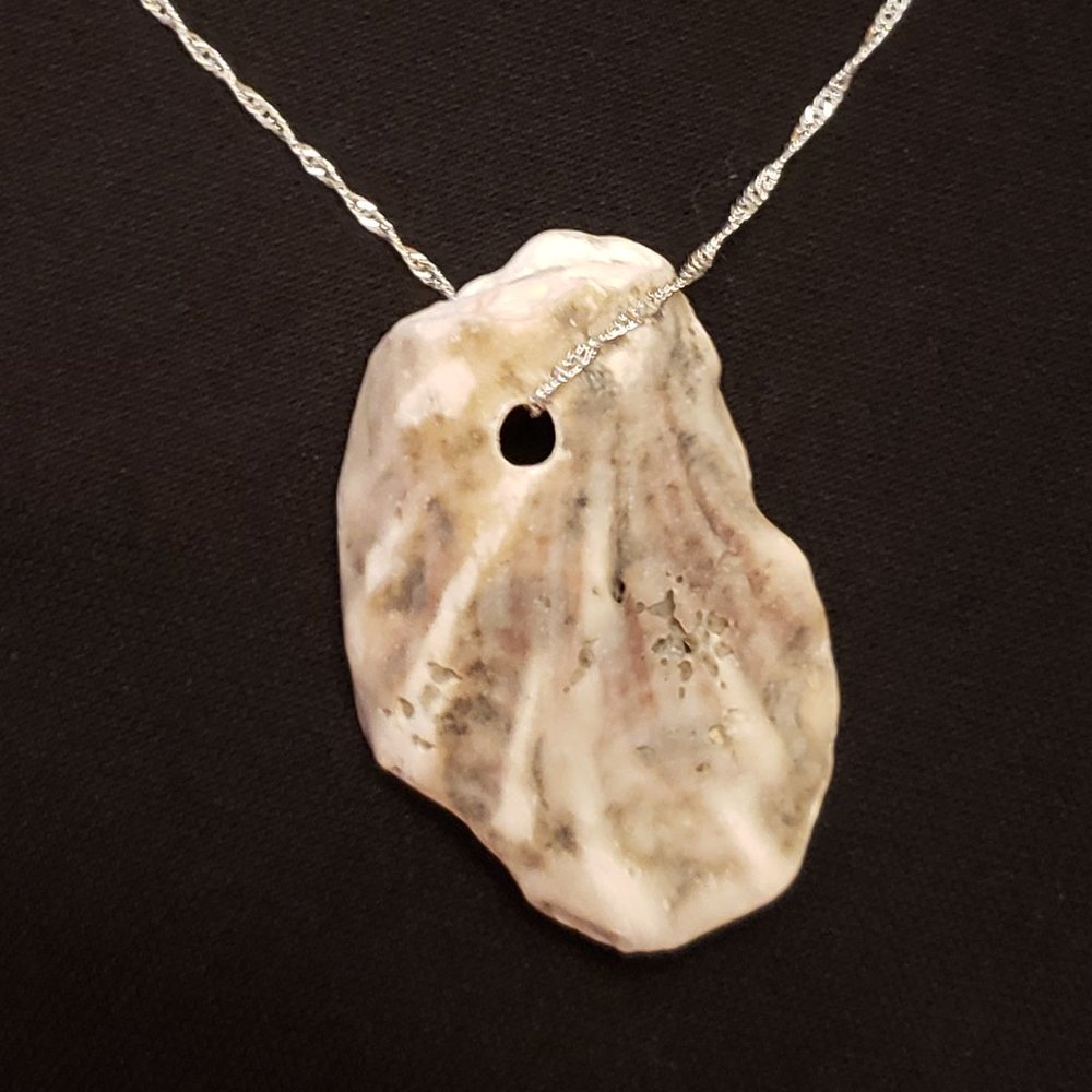 Ocean Treasures Collection artisan shell necklace w/20" 925plated Sterling chain